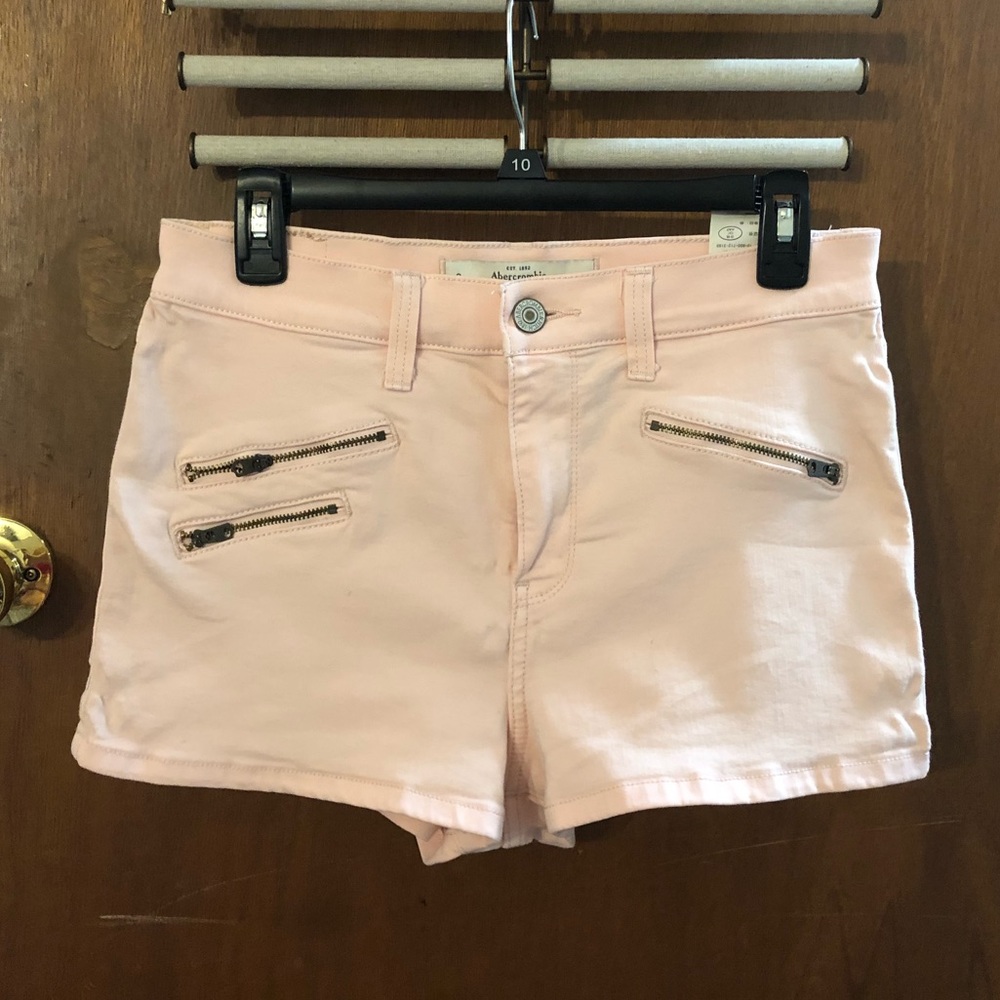 Stretchy pink shorts